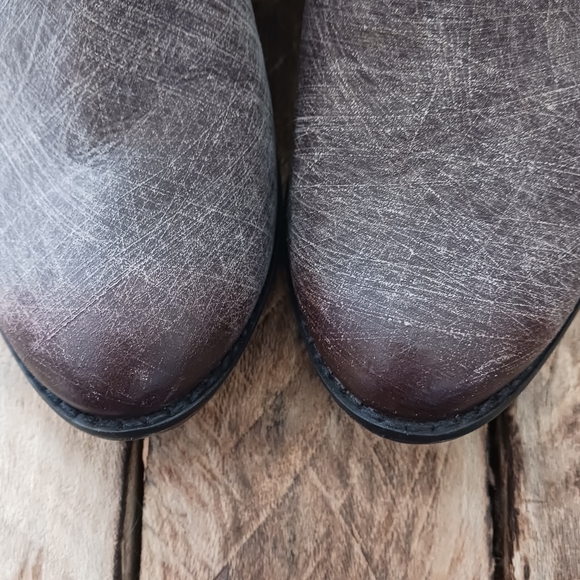 Annie Burnished Leather Distressed Harness Ankle Boot MSRP $90 - Picture 4 of 12